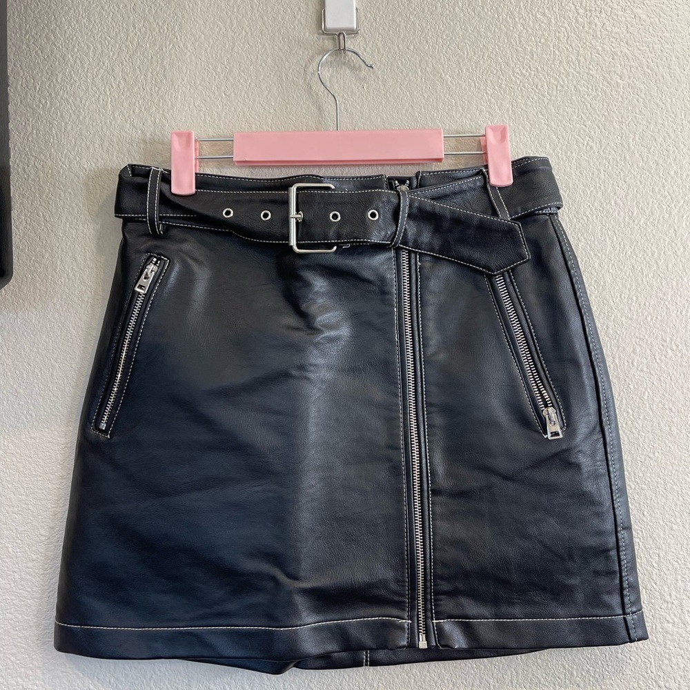 Topshop leather skirt, size 6